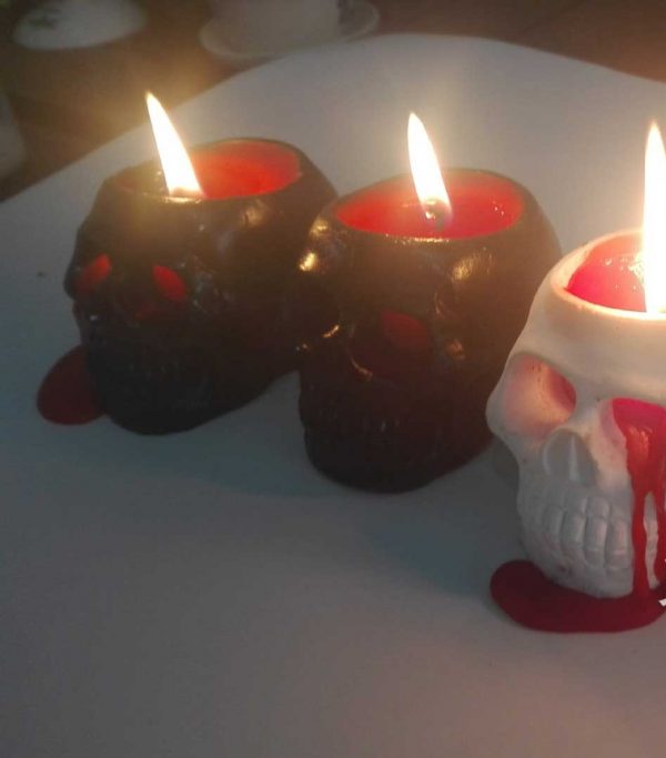 Bleeding-Skull-Halloween-Candle